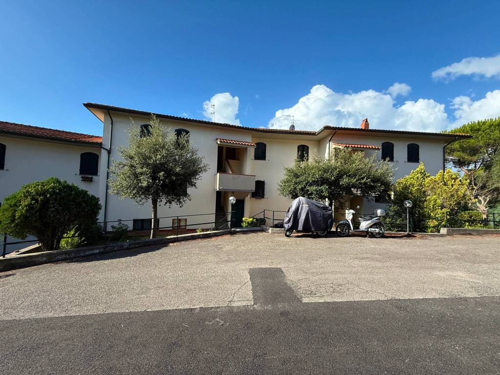 Appartamento a Rosignano marittimo in Via Dora Baltea - Foto 4