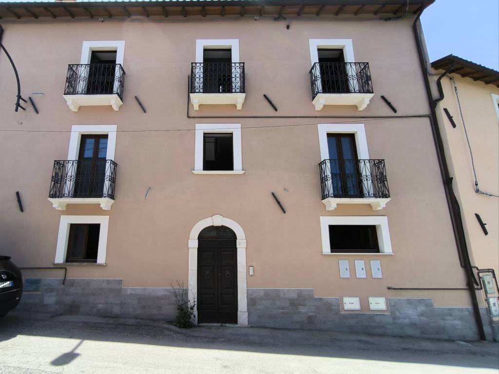 Casa indipendente a L'aquila in Via Centrale in Ripa - Foto 2
