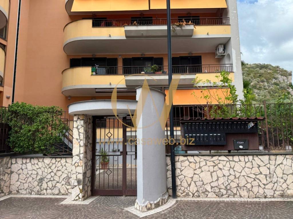 Appartamento a Caserta in VIELLA SALVATORES, 13 - Foto 4
