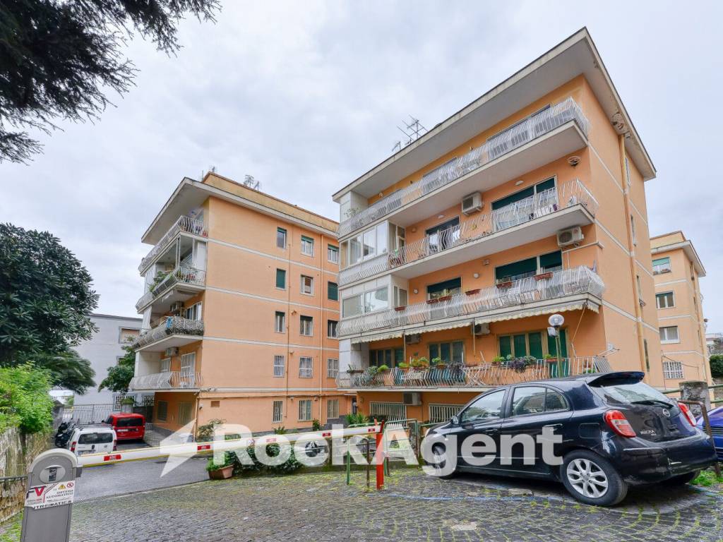 Appartamento a Napoli in Via Alessandro Manzoni, 157 - Foto 3