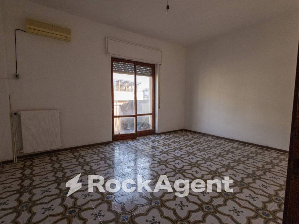 Appartamento a Catanzaro in Viale Vincenzo de Filippis, 132 - Foto 2