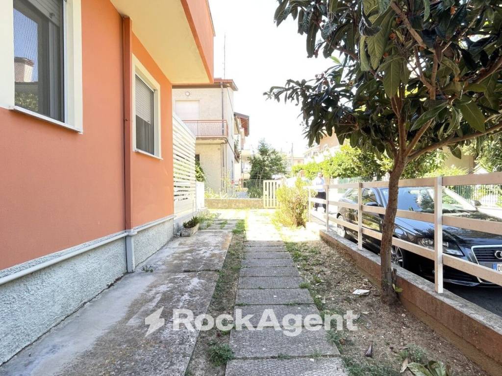 Appartamento a Nereto in Via Palmiro Togliatti, 6 - Foto 5