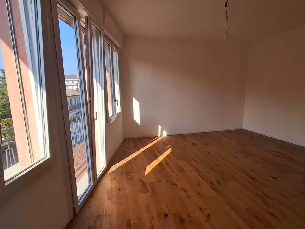 Appartamento a Abano terme in Via Egidio Meneghetti - Foto 4