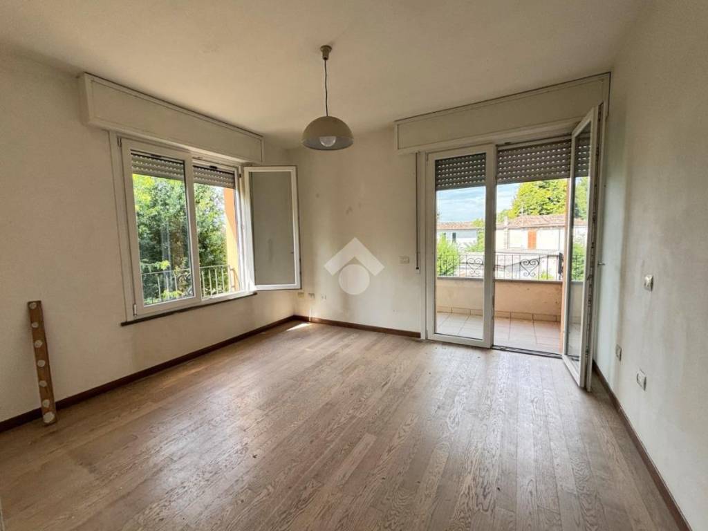 Villa a Gonzaga in Viale Guglielmo Marconi, 40 - Foto 5