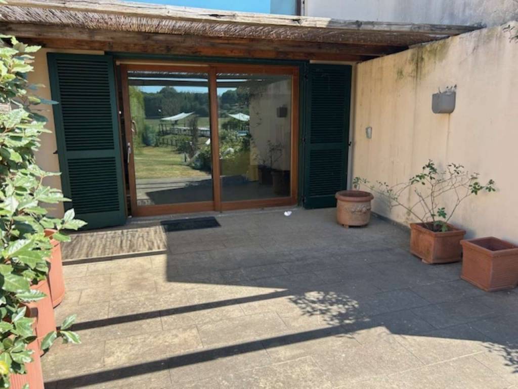 Villa a Sutri in via Monte Topino SNC - Foto 1
