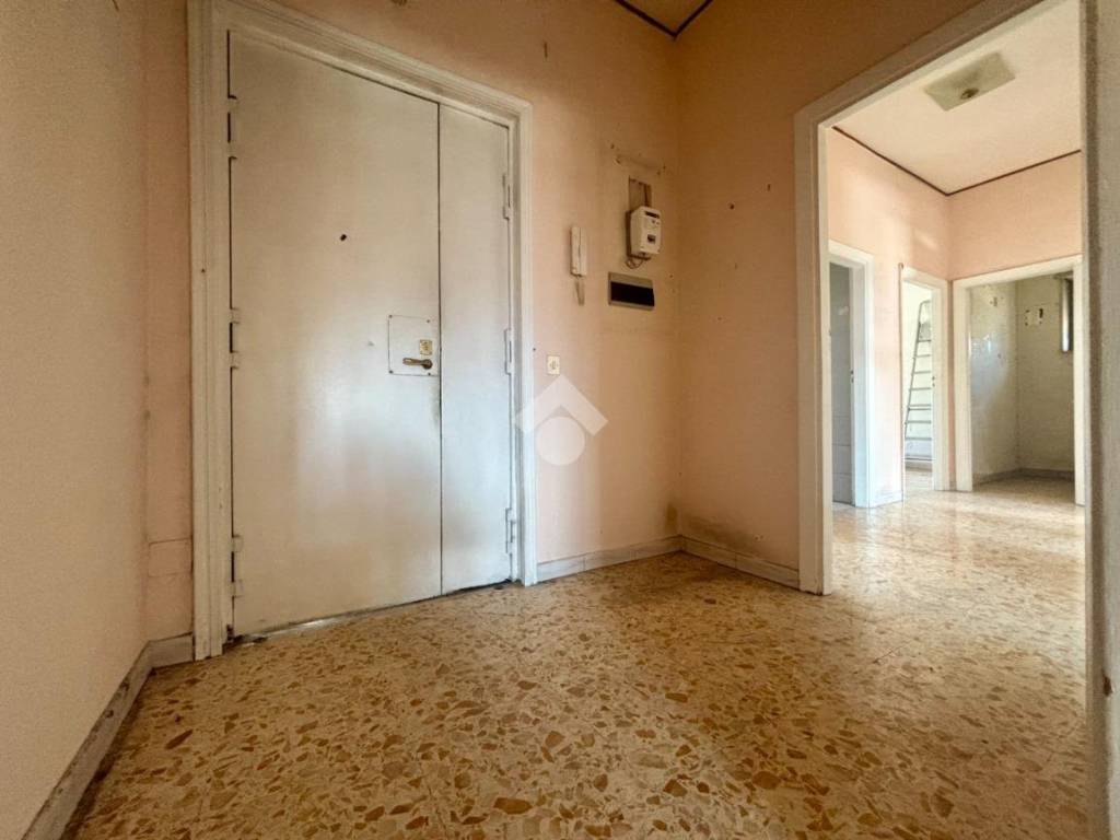 Appartamento a Napoli in Corso Meridionale, 51 - Foto 2