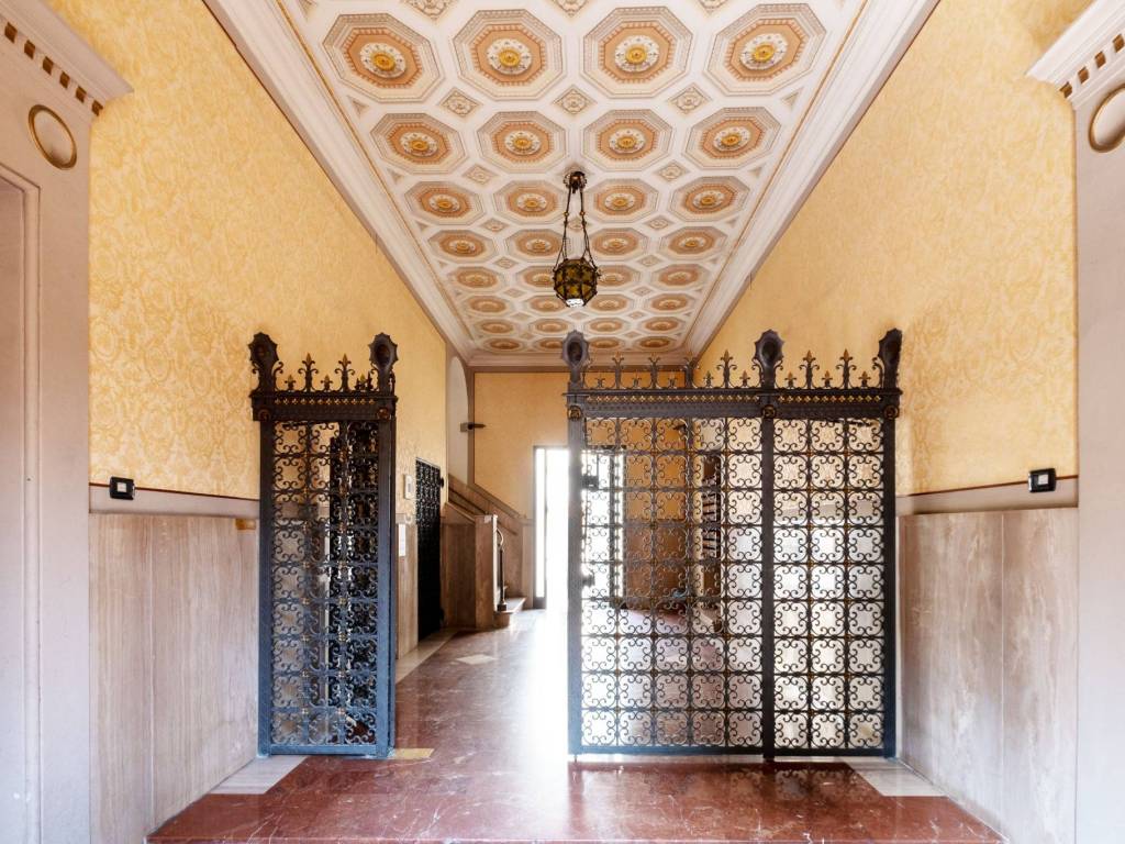 Appartamento a Bologna in Via del Borgo di San Pietro, 2 - Foto 4