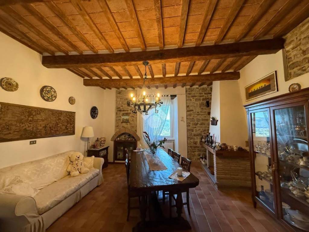 Appartamento a Gubbio in Frazione Casamorcia - Foto 2