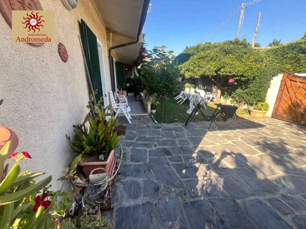 Villa a Forte dei marmi in Via Francesco Carrara - Foto 3