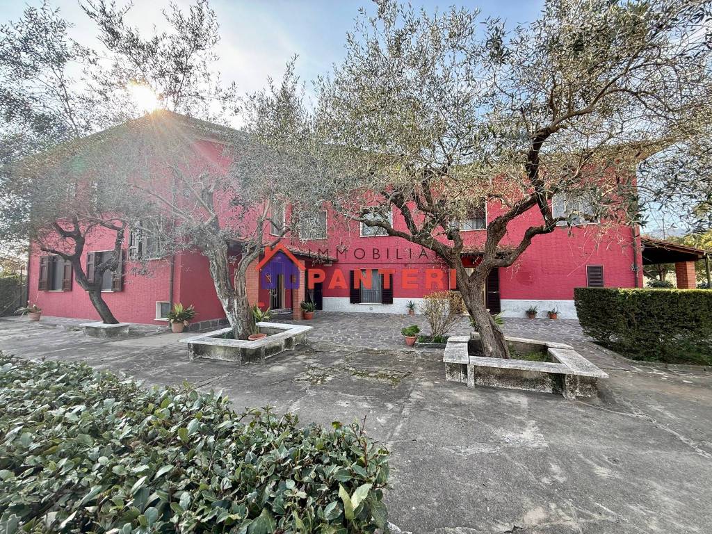 Villa a Pescia in Via Gioacchino Rossini, 3 - Foto 4
