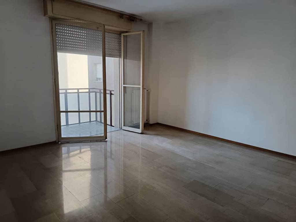 Appartamento a Rho in Via Lainate, 62 - Foto 3