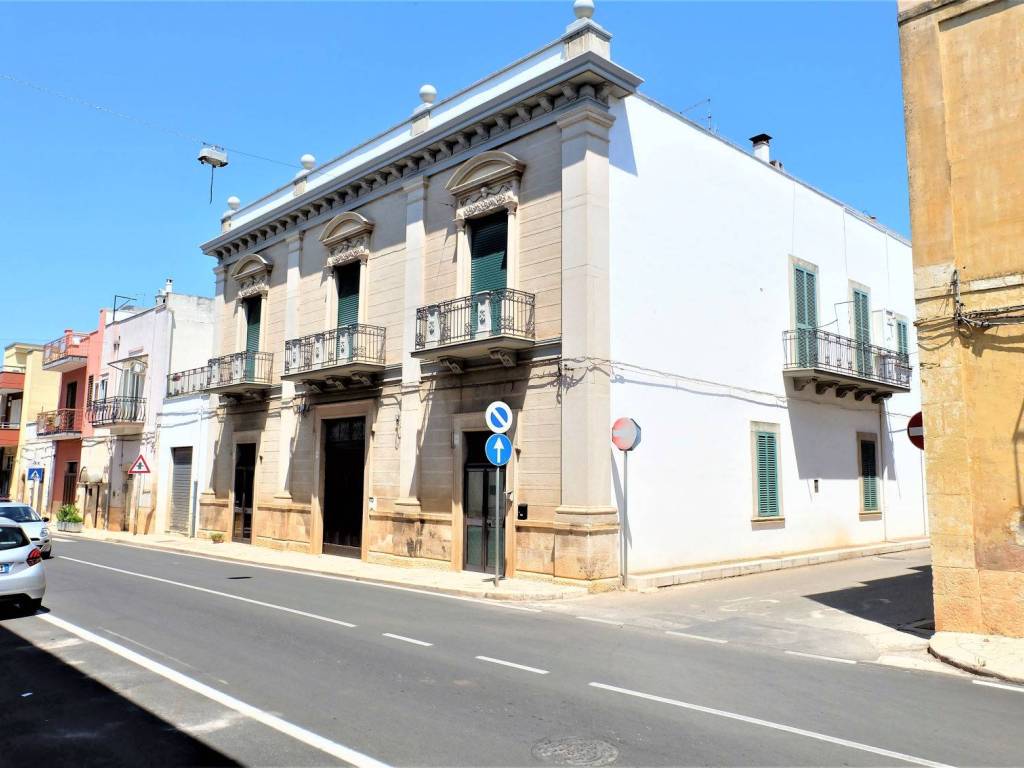 Palazzo / stabile a Turi in Via Casamassima, 98 - Foto 2
