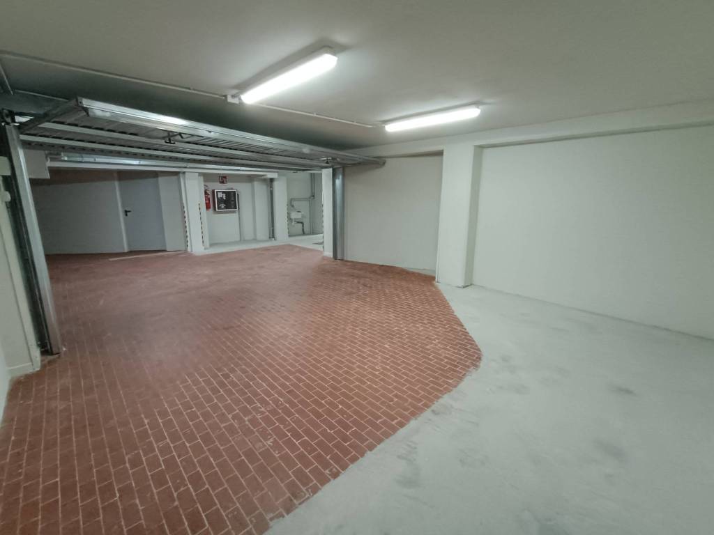 Box / garage a Como in Via Santo Garovaglio, 28 - Foto 4