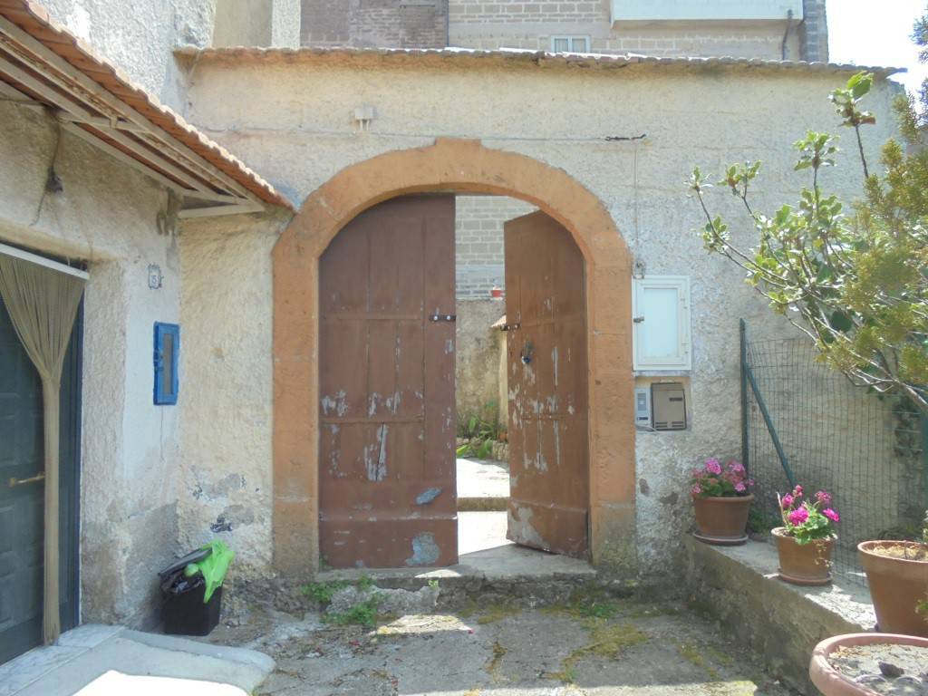 Casa indipendente a Galluccio in Vico San Bartolomeo - Foto 2