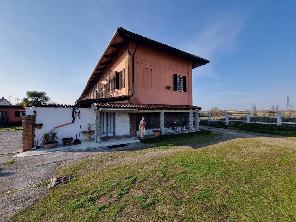 Rustico / casale a Crescentino in Strada Ghiaro, 32 - Foto 3
