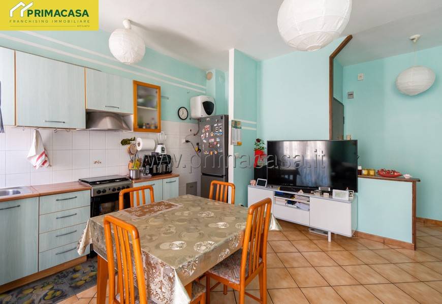 Appartamento a Correggio in Viale Fortunato Timolini, 4 - Foto 2