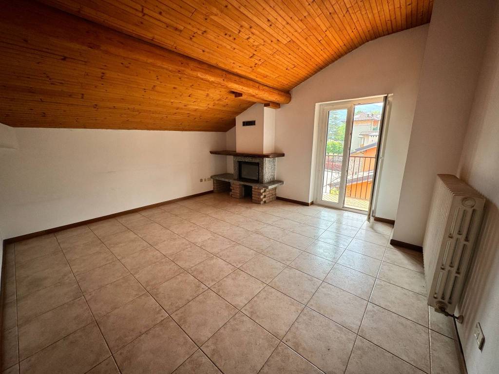 Attico / mansarda a Cassina valsassina in Viale delle Grigne - Foto 5