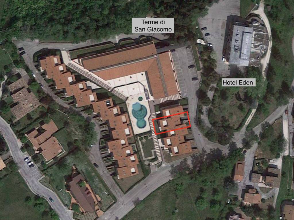 Casa indipendente a Sarnano in Via Alcide De Gasperi - Foto 2