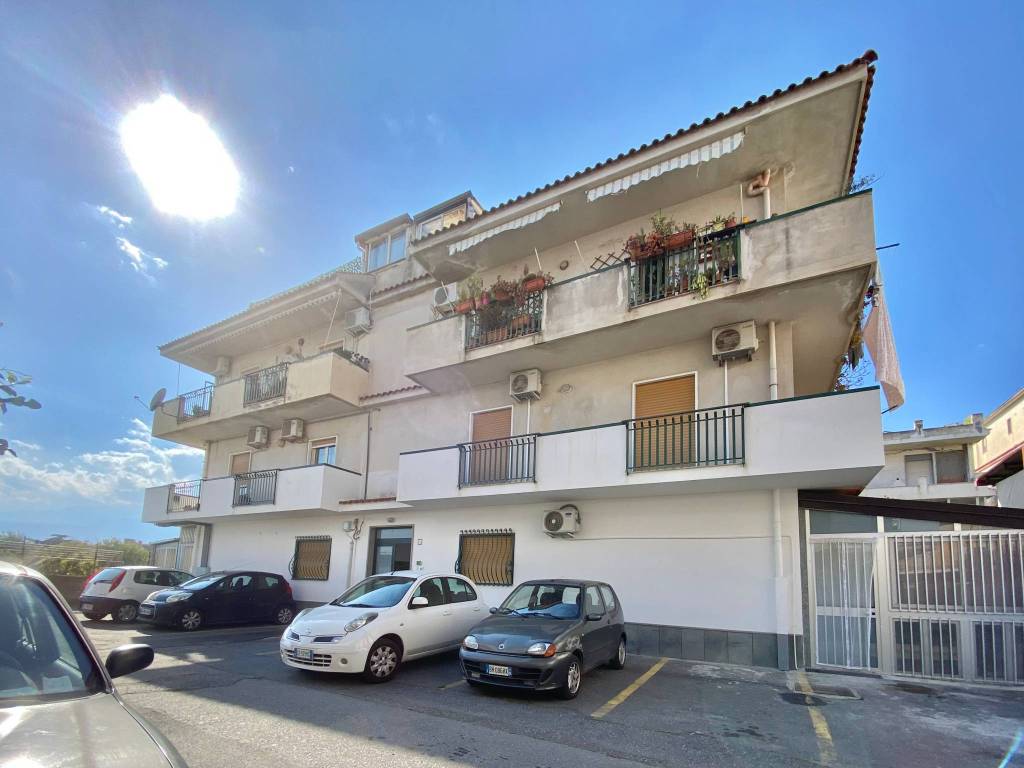 Appartamento a Giardini-naxos in Via Alcantara - Foto 3