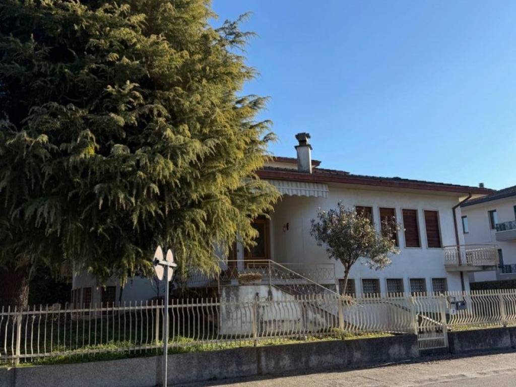 Villa a Limena in Via Dante Alighieri - Foto 3