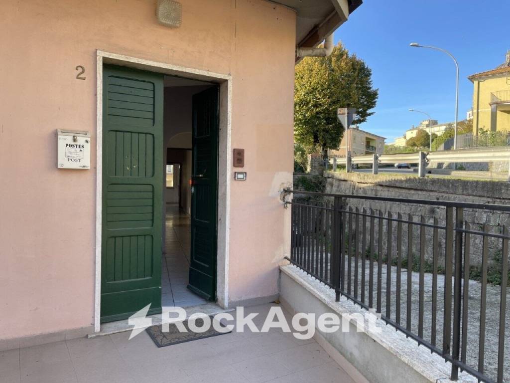 Appartamento a Montefiascone in Via don Luigi Sturzo, 2 - Foto 2