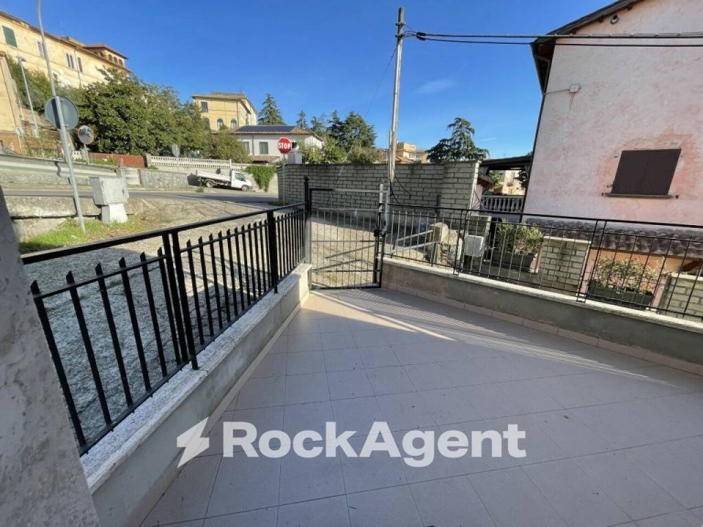 Appartamento a Montefiascone in Via don Luigi Sturzo, 2 - Foto 5