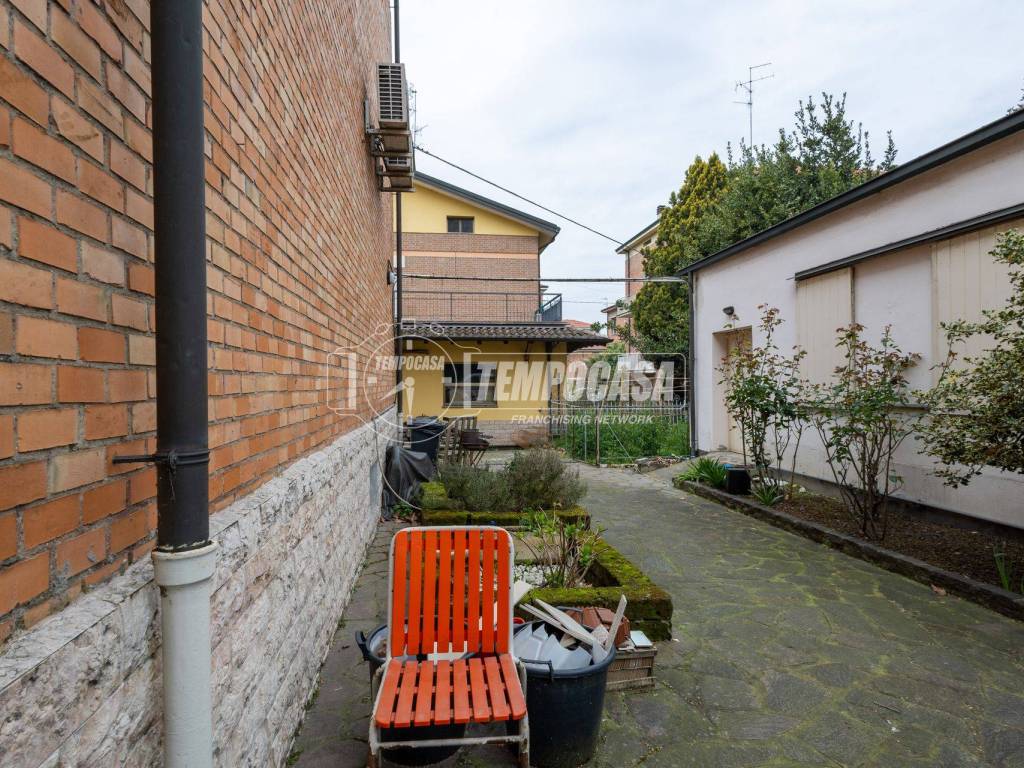 Casa indipendente a Reggio emilia in Via Nicolò Copernico 4 - Foto 2