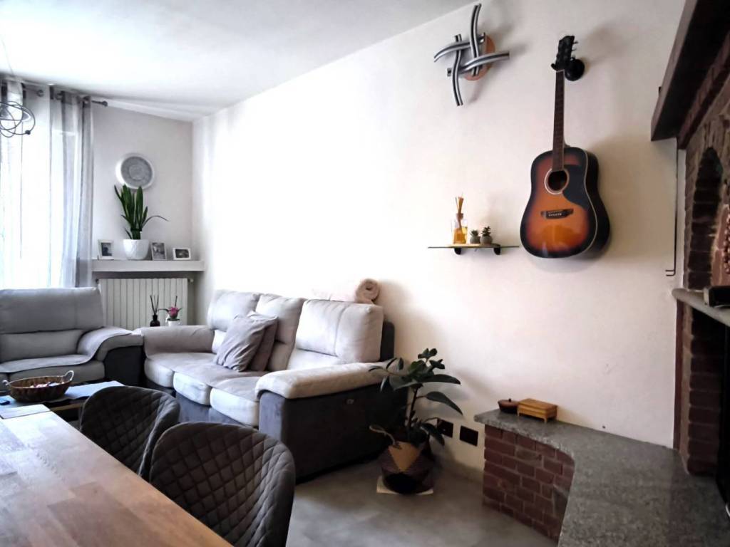 Casa indipendente a Gaglianico in Via Carlo Felice Trossi, 136 - Foto 2