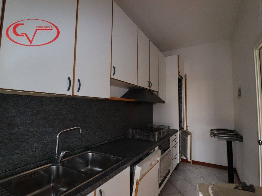 Appartamento a Montevarchi in Via Vincenzo Bellini - Foto 4