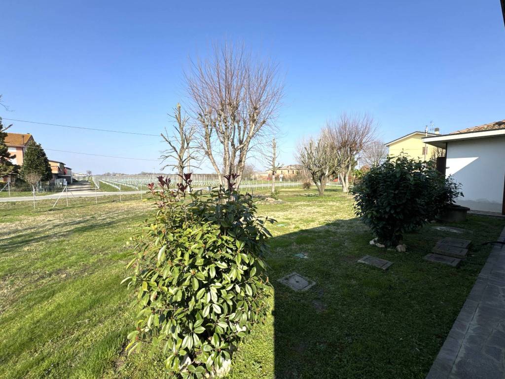 Villa a Soliera in Via Canale, 50 - Foto 3