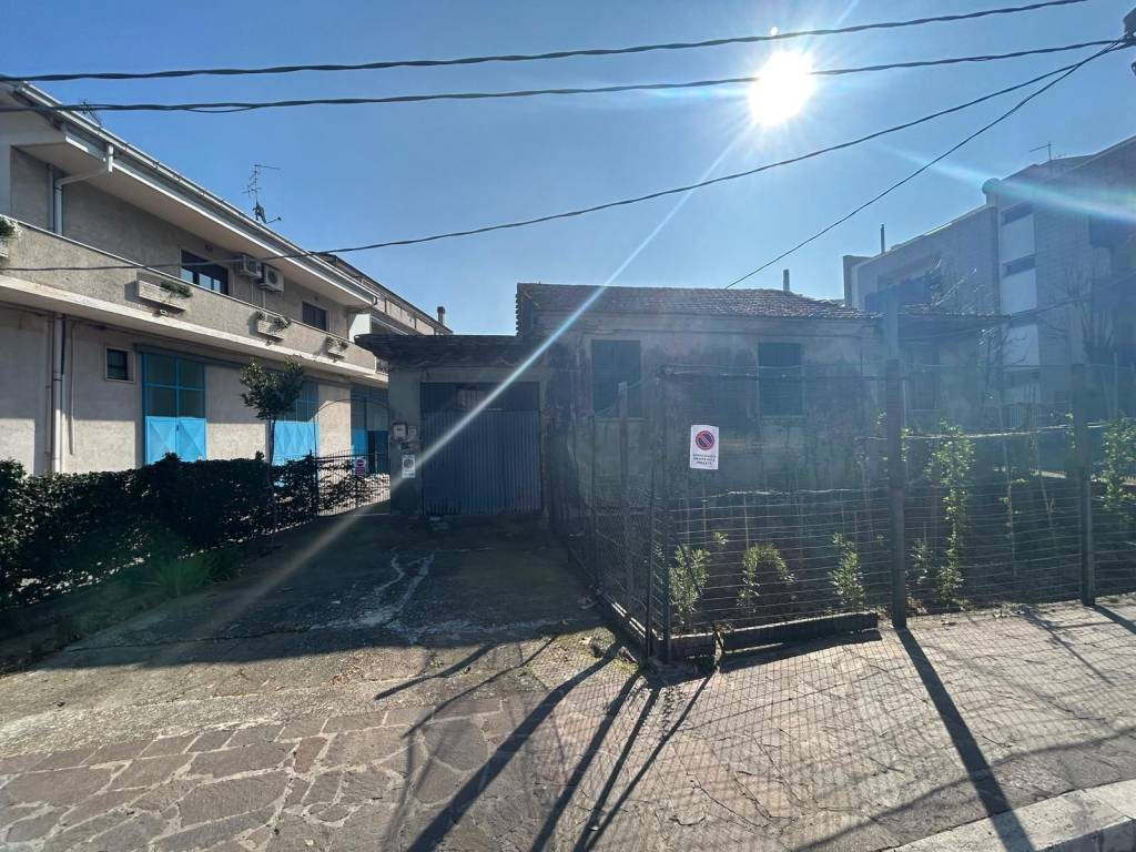 Rustico / casale a San giovanni teatino in Viale Giovanni Amendola, 35 - Foto 2