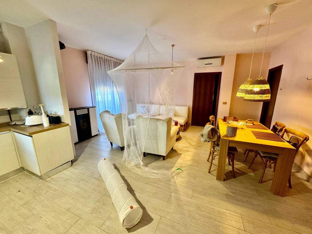 Appartamento a Piacenza in Via Emilia Pavese - Foto 2