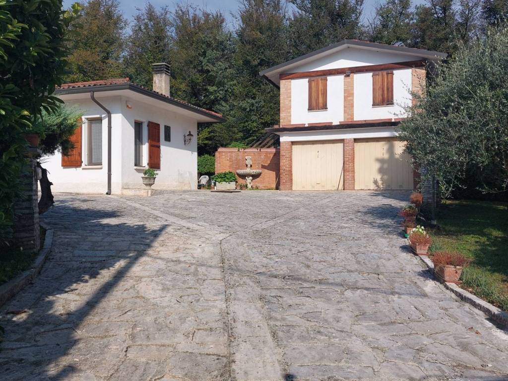 Villa a Barbarano mossano in Via San Pancrazio - Foto 2
