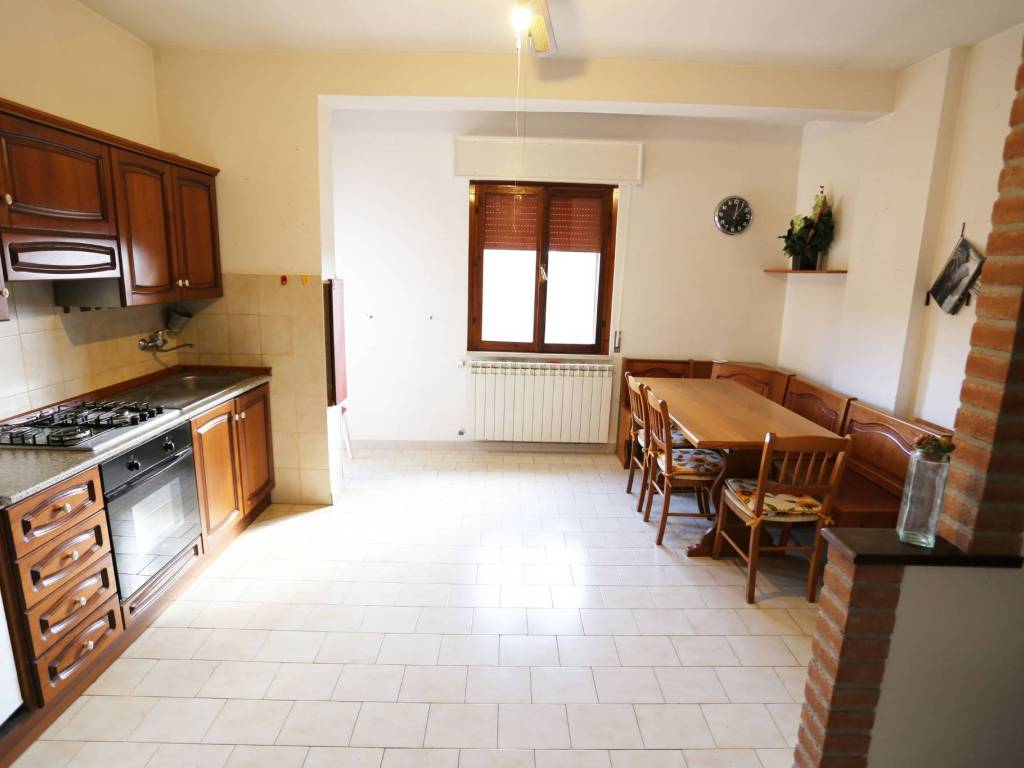 Appartamento a Gubbio in Via Fiume Nestore - Foto 3