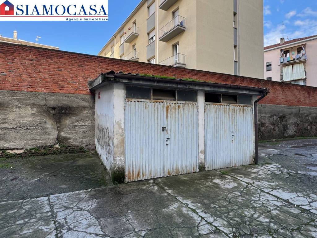 Box / garage a Alessandria in Via Tortona, 82 - Foto 2