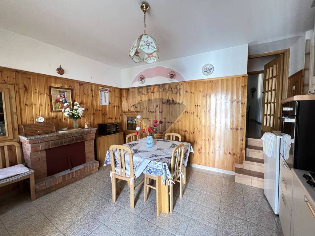 Casa indipendente a Montereale in via cavour Pellescritta, 39 - Foto 2