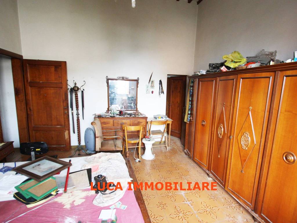 Appartamento a Buggiano in Via Camillo Benso di Cavour, 11 - Foto 3