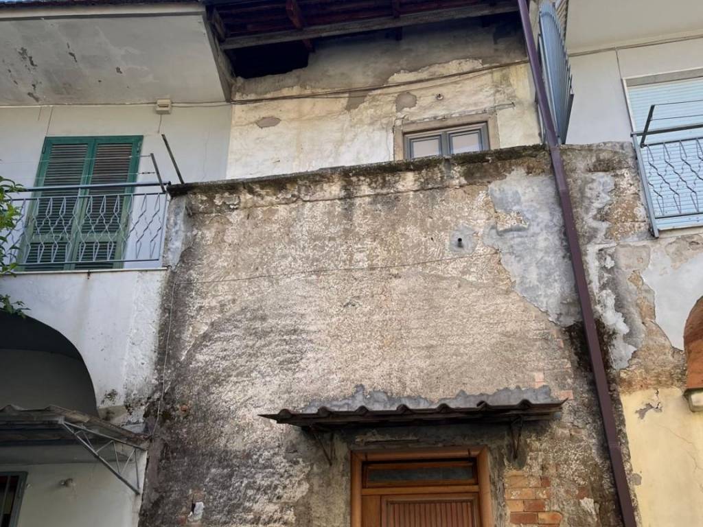 Appartamento a Lusciano in Via Costanzo - Foto 3