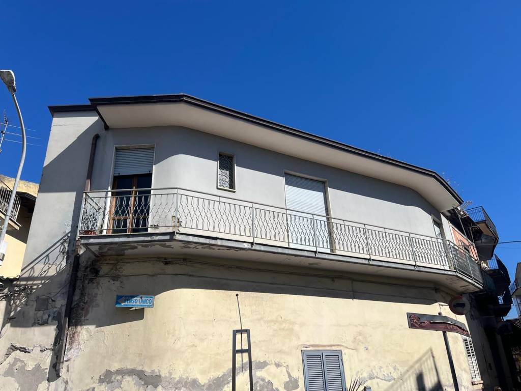 Appartamento a Lusciano in Via Costanzo - Foto 5