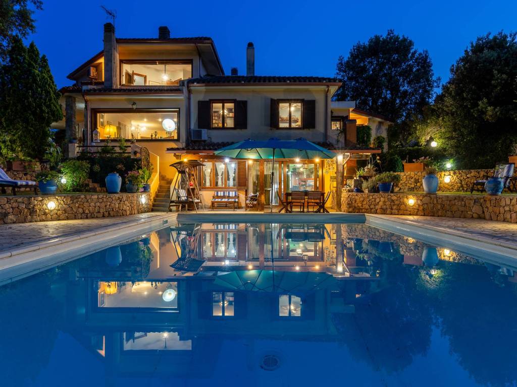 Villa a Capoterra in Via Eraclito, 11 - Foto 2