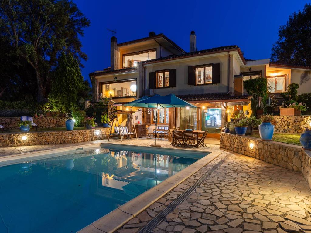 Villa a Capoterra in Via Eraclito, 11 - Foto 3