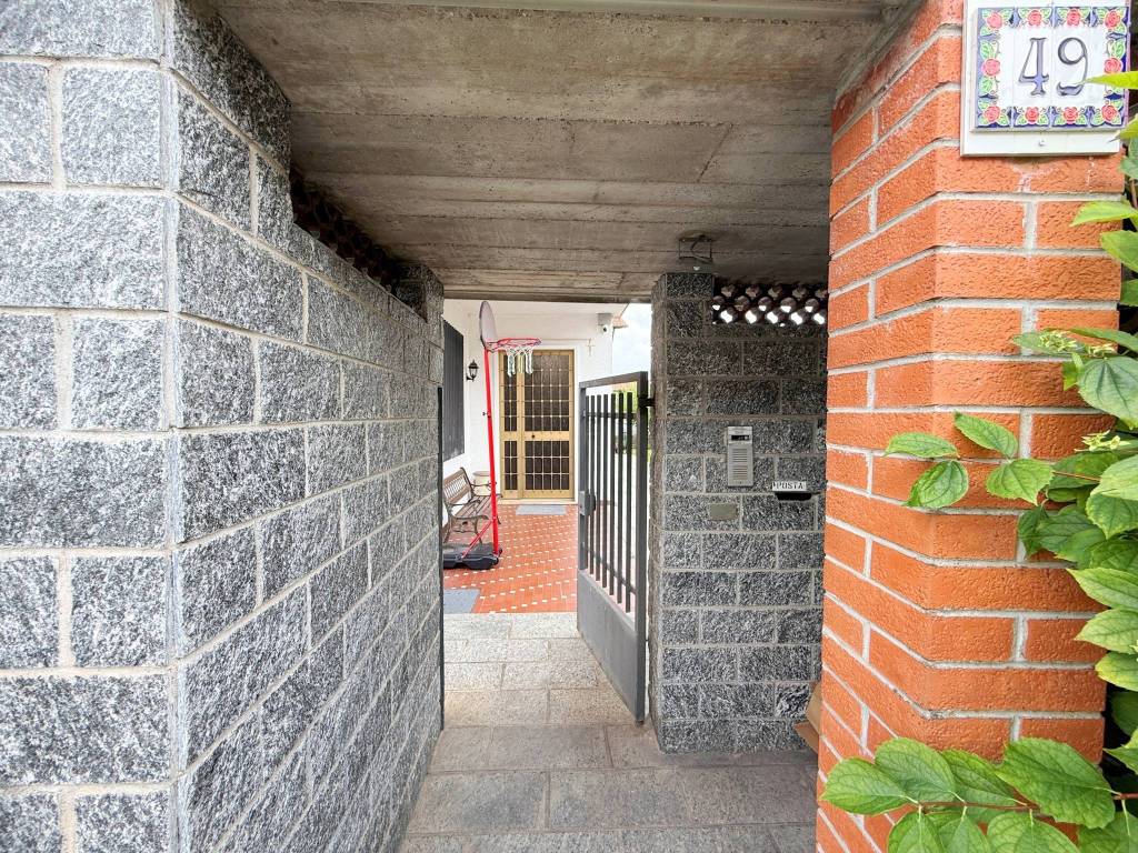 Villa a Lonate pozzolo in Via Roma - Foto 5