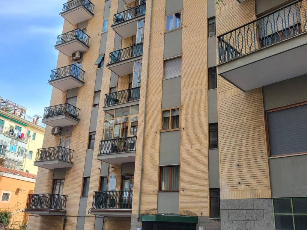 Appartamento a Salerno in Via Madonna del Monte - Foto 5