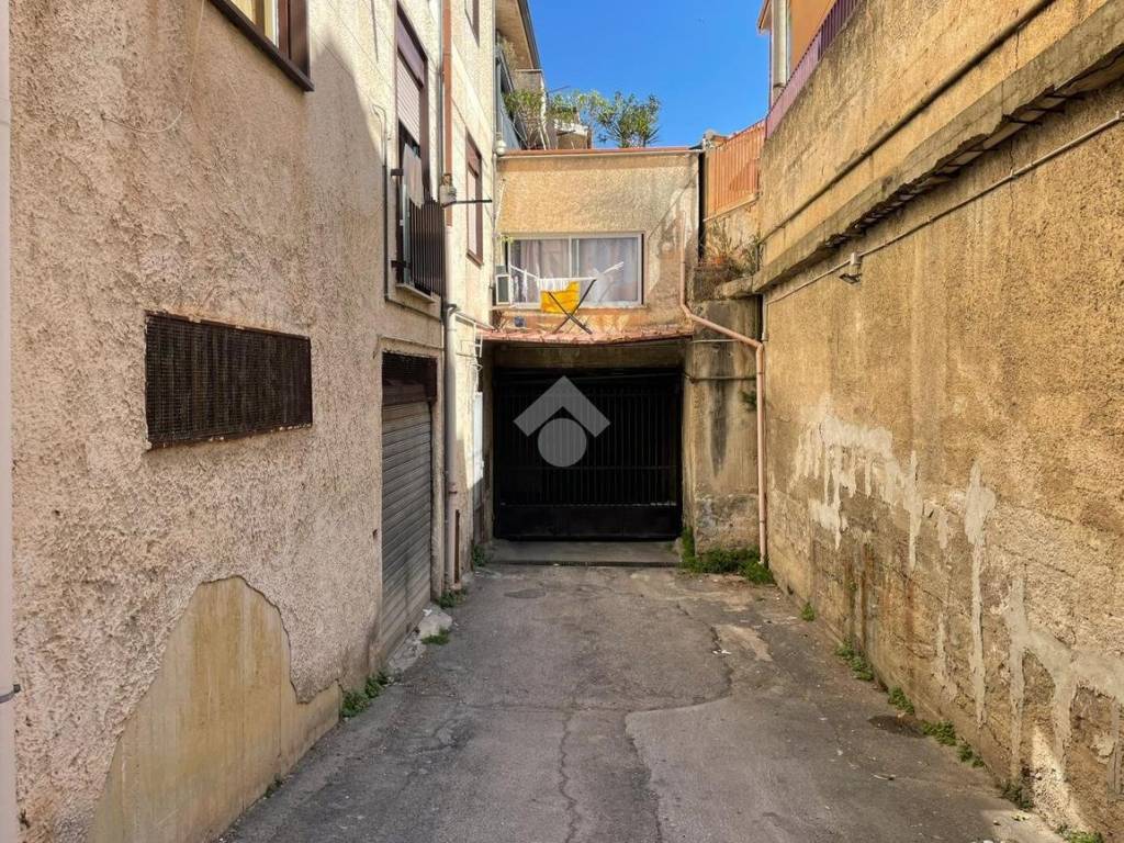 Box / garage a Monreale in Via Aldo Moro, 43 - Foto 2