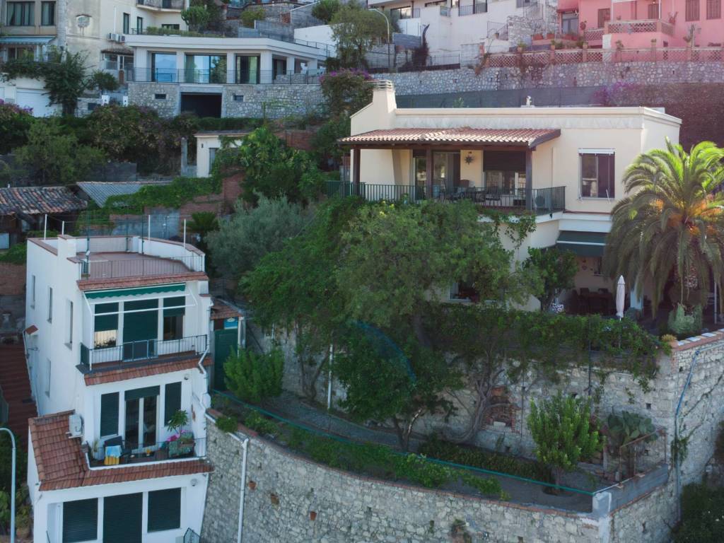 Villa a Taormina in Via Leonardo Da Vinci - Foto 3