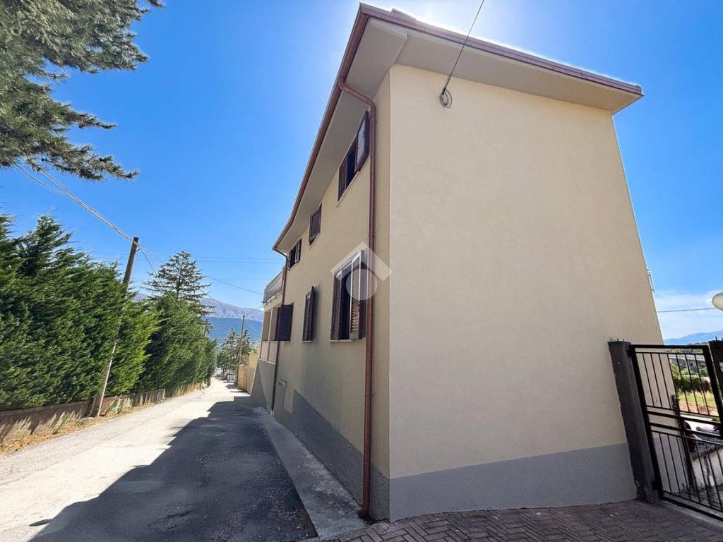 Appartamento a L'aquila in Via Vasca Penta, 8 - Foto 5