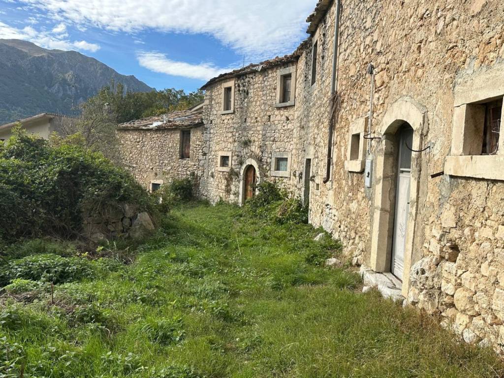 Casa indipendente a Sant'eufemia a maiella in Via Sant'Eufemia - Foto 5