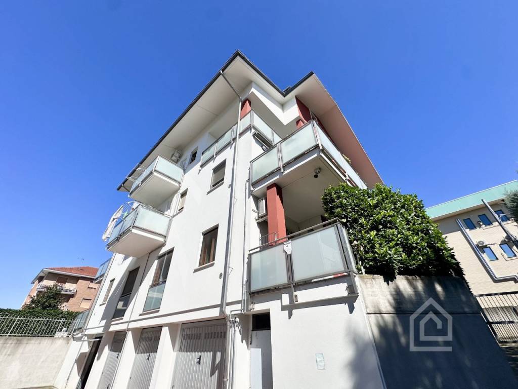 Appartamento a Leinì in Via Torino 159 - Foto 4
