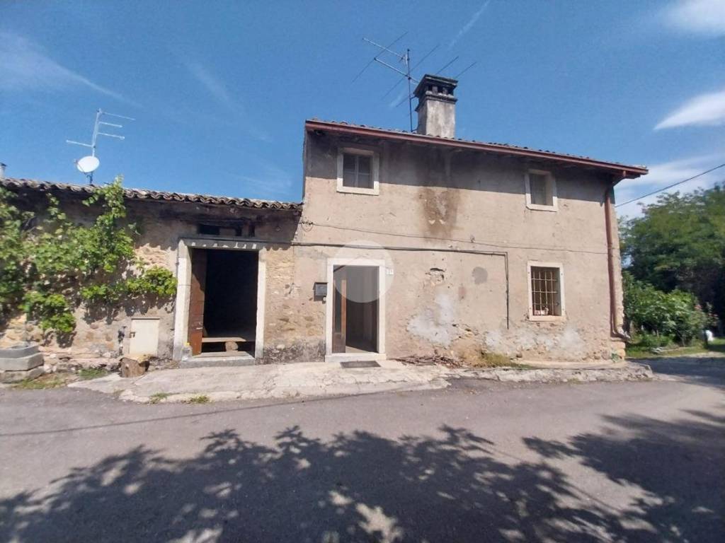 Rustico / casale a Caprino veronese in Via Pragrande, 21 - Foto 4