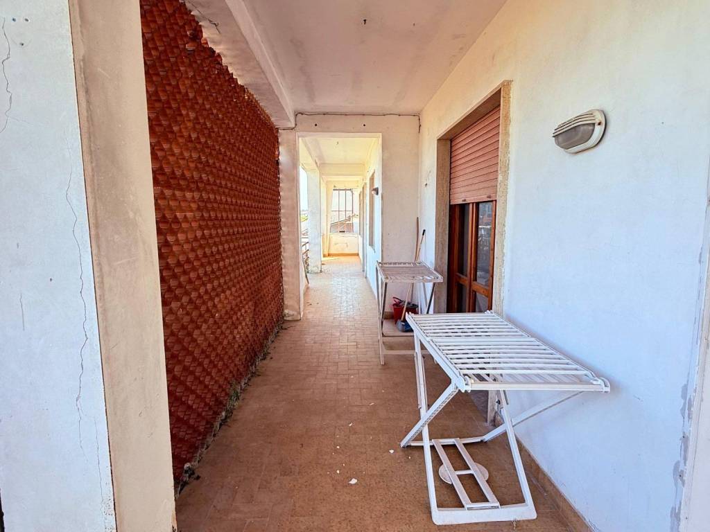 Villa a Castel volturno in Viale Jacopo Barozzi, 5 - Foto 4